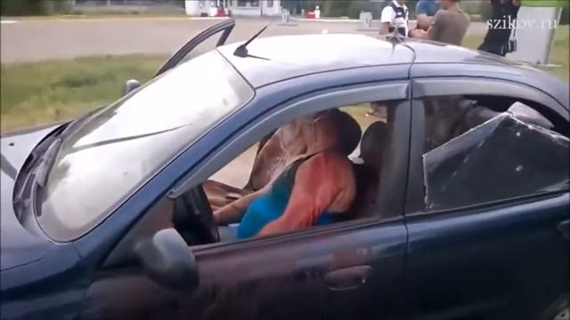 БРАТЬЯМ ! Русский ответ на песню Никогда мы не будем братьями смотреть онлайн