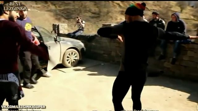 УФФФ Лезгинка на Улице Лучшая Всех Времен ! Лезгинка Новинка смотреть онлайн