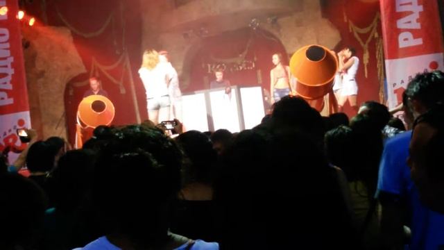 Мокрая майка