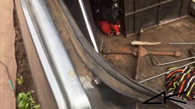 Газовые упоры от ВАЗ 2108 установил на багажник ВАЗ 2115 вместо торсионов багажника. смотреть онлайн