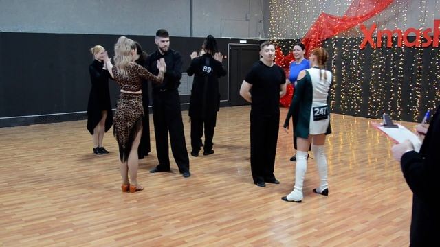 ХАСТЛ, Discofox, XmasFest 2022, JnJ Beginner 01, 12 финала, заход 2 смотреть онлайн