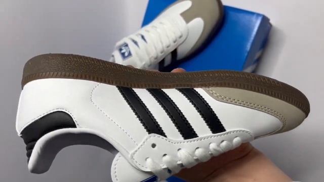 Video Кроссовки Lux Adidas Samba. Лимитированная коллекция смотреть онлайн