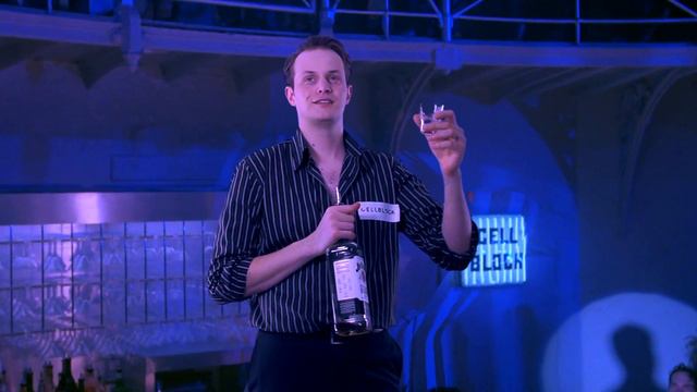 Cocktail (1988) Scene Re-enactment: "The Last Barman Poet" смотреть онлайн