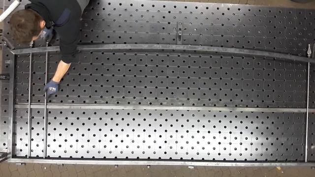 КАК СДЕЛАТЬ ЗАБОР СВОИМИ РУКАМИ смотреть онлайн