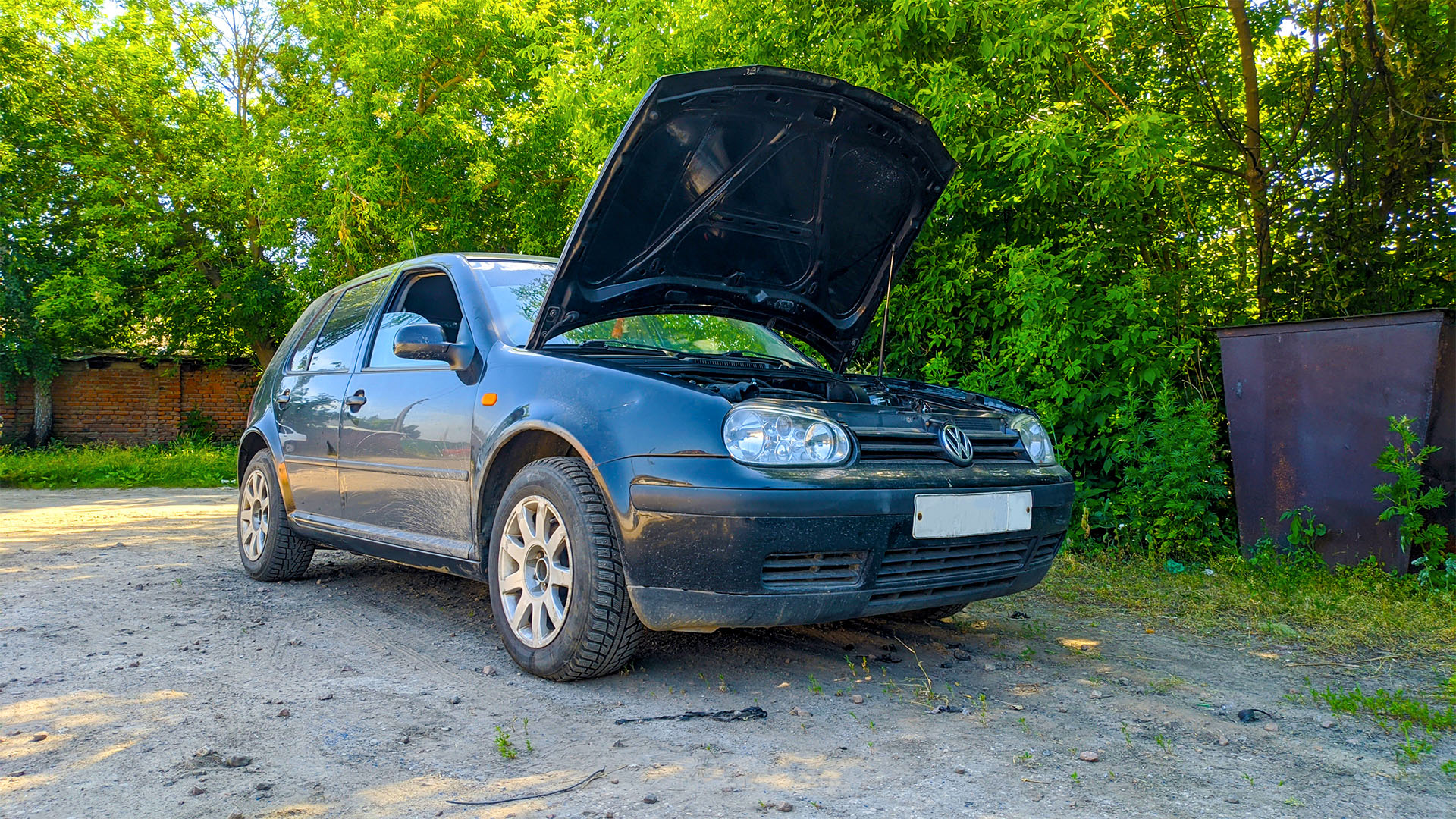 Не заводится Golf 4. Ничего не делали! Просто пороги меняли. смотреть онлайн