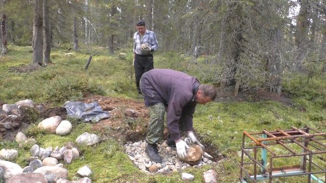 НАЛОВИЛИ РЫБЫ И СТРОИМ РУССКУЮ ПЕЧЬ|РЫБАЛКА В КАРЕЛИИ смотреть онлайн