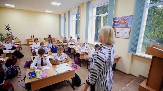 Авторская песня "Учитель школы моей" смотреть онлайн