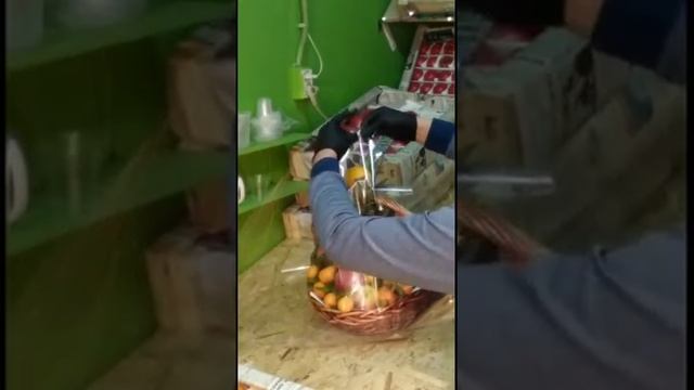 Как быстро собрать фруктовую корзинку 18+? смотреть онлайн