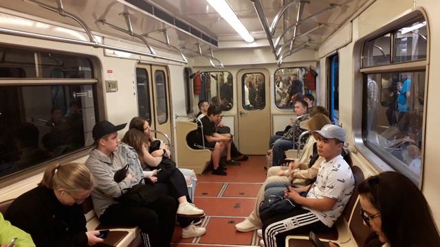 Парад поездов 89-лет Московскому метро! смотреть онлайн
