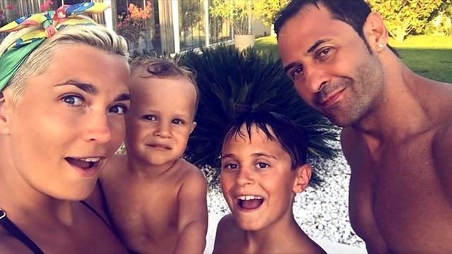 СТАС КОСТЮШКИН | ПОПУЛЯРНАЯ ЖЕНА и ЛИЧНАЯ ЖИЗНЬ ПОПУЛЯРНОГО ПЕВЦА и БИЗНЕСМЕНА смотреть онлайн