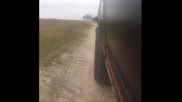 1988 Ford Bronco Off Roading смотреть онлайн