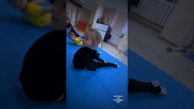 Мои маленькие ангелочки ASTCITYBALLET Kid’s #adylerkinbaevballet смотреть онлайн