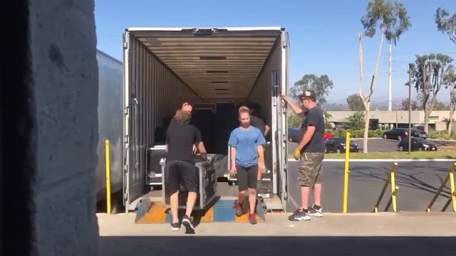 al-12 System Loading: Truck Two смотреть онлайн