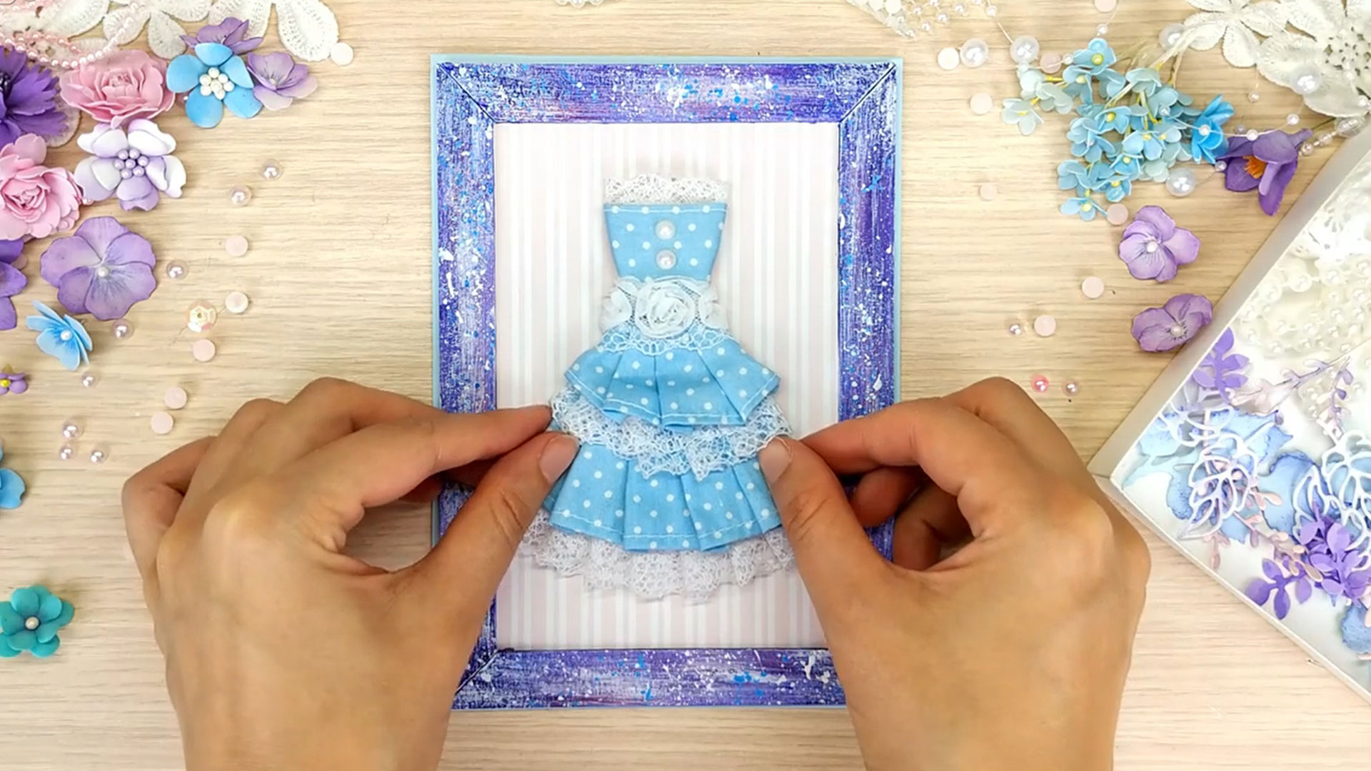 Вдохновляющий процесс создания Открытки с платьем и цветами ручной работы ? DIY идея открытки смотреть онлайн