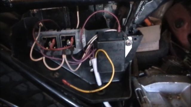 Ремонт JAWA350/638. Установка диодного моста, реле регулятора смотреть онлайн