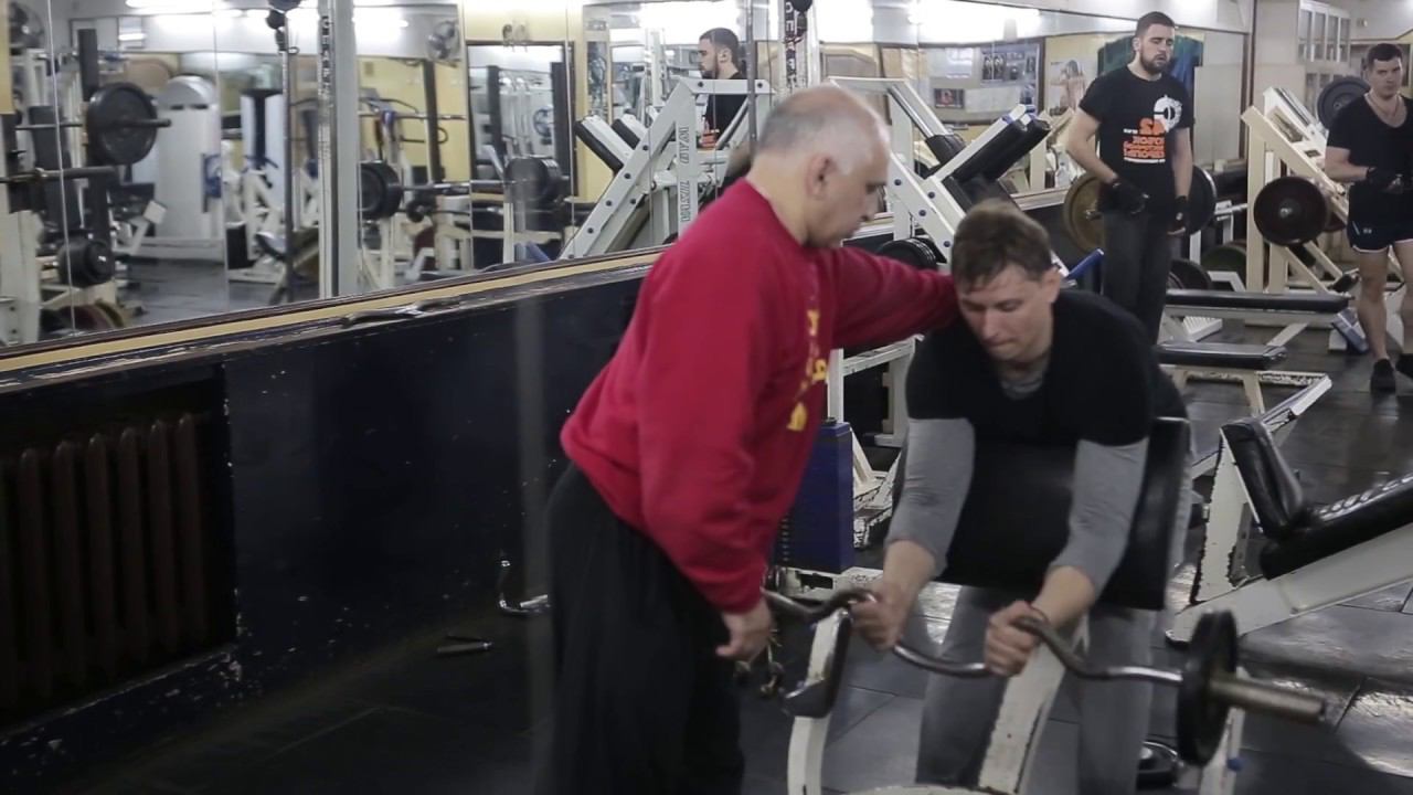 Арт-группа LARGO в спортзале смотреть онлайн