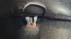 Renault Sandero Stepway 2012 коррозия в салоне