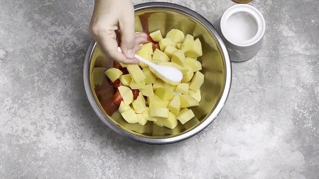 КАК ПРИГОТОВИТЬ РЫБУ ЗАПЕЧЕННУЮ С КАРТОФЕЛЕМ В ДУХОВКЕ? Простое и вкусное блюдо на ужин смотреть онлайн