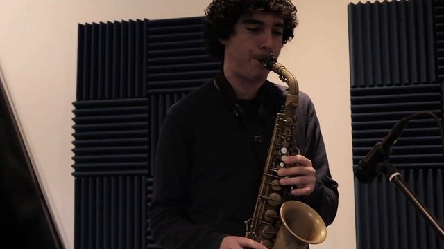 Yardbird Suite (Charlie Parker) - Tiago Mourão & Tomás Marques I Double Time Sessions смотреть онлайн