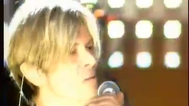 Fashion (David Bowie with Damon Albarn) 2003 смотреть онлайн