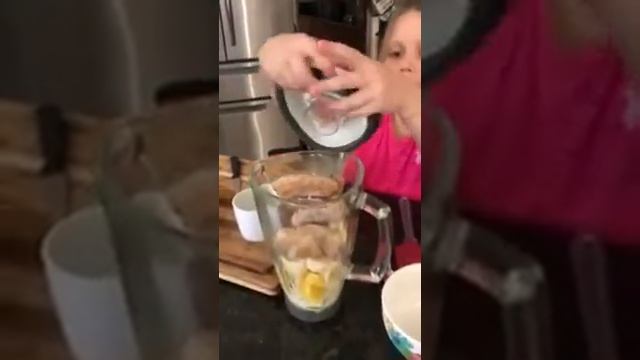 Kajana banana pineapple ice cream smoothie shake mixer Braun смотреть онлайн