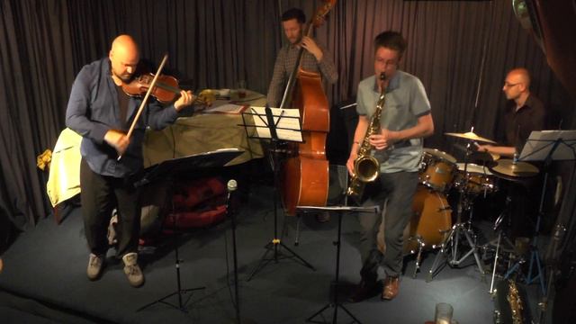Partikel at The Verdict, Brighton on 26th June 2015. смотреть онлайн