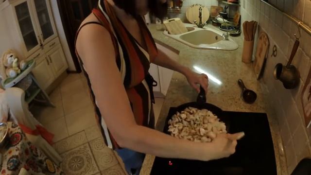 Простой рецепт КУС КУС с грибами ? Couscous with mushrooms? смотреть онлайн