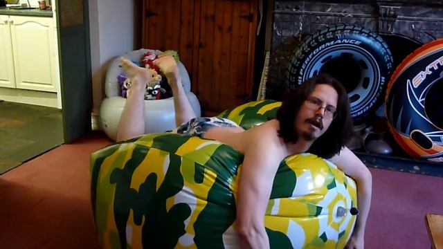 Massive Beachball Deflating смотреть онлайн