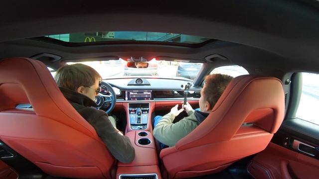Панамера едет! Спортивный комфорт на все 10 млн руб (Porsche Panamera 4S 2019)