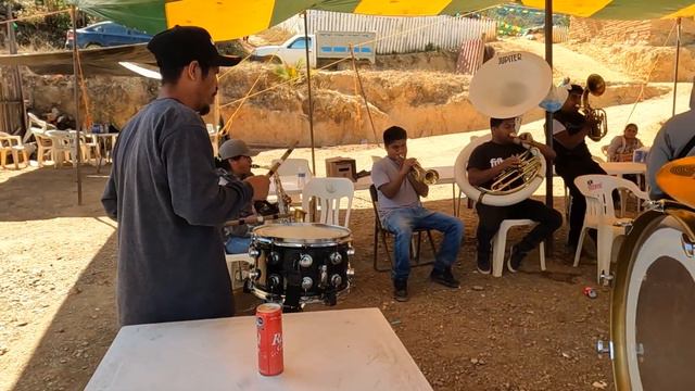 San jose Piedra azul con la banda pererence de san martin peras смотреть онлайн