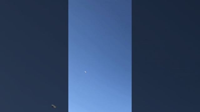 Tick Tack in Slow motion Today’s UFO Catch 11-June 2022 This Afternoon Australia ?? That Ufo Show смотреть онлайн