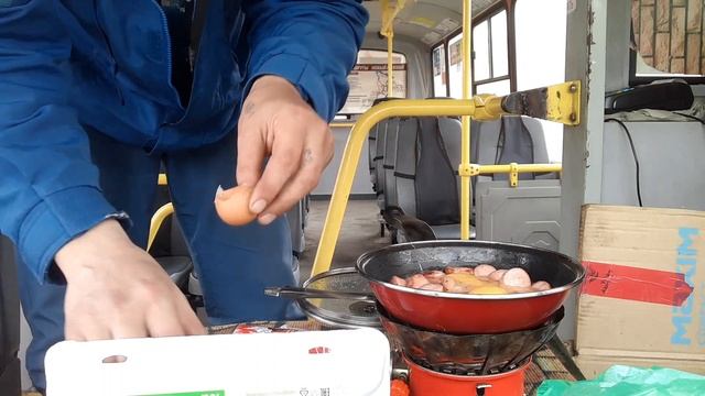 Всех с праздником Пасхи! Христос воскрес! И снова быстрое блюдо! смотреть онлайн