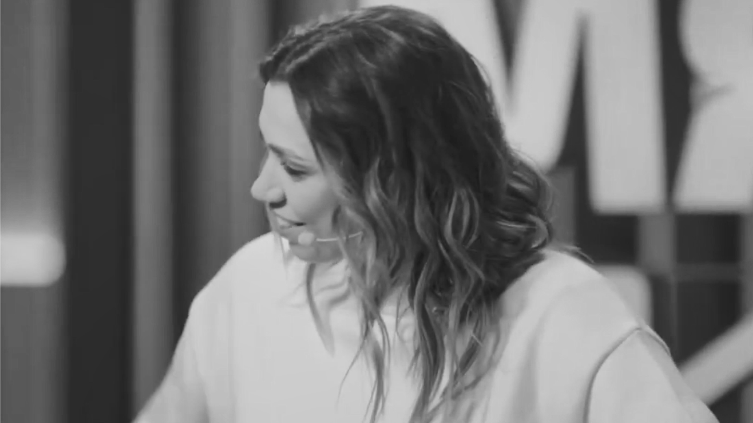 Взять мяч смотреть онлайн