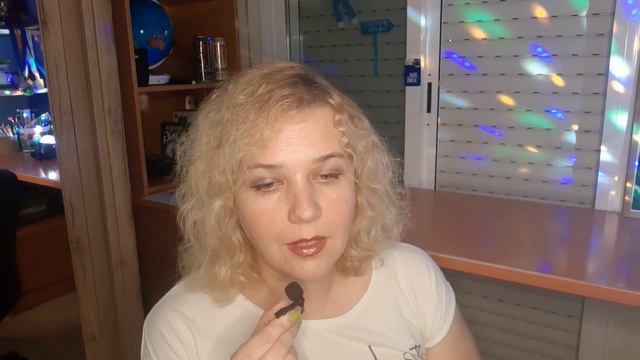 АСМР Болталка. Ночные кошмары эмигрантки. Шепот на микрофон петличка смотреть онлайн