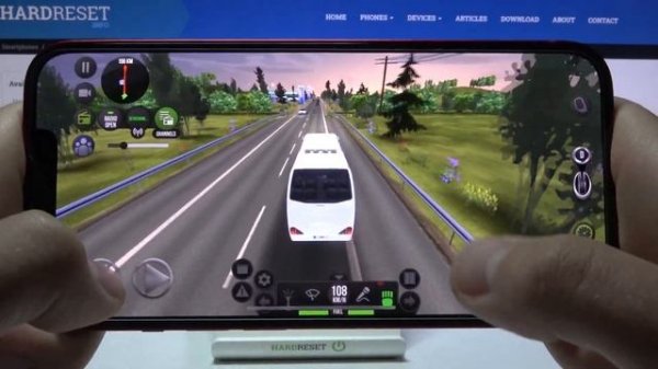 Играем на iPhone 13 в Bus Simulator Ultimate / Как iPhone 13 тянет Bus Simulator Ultimate