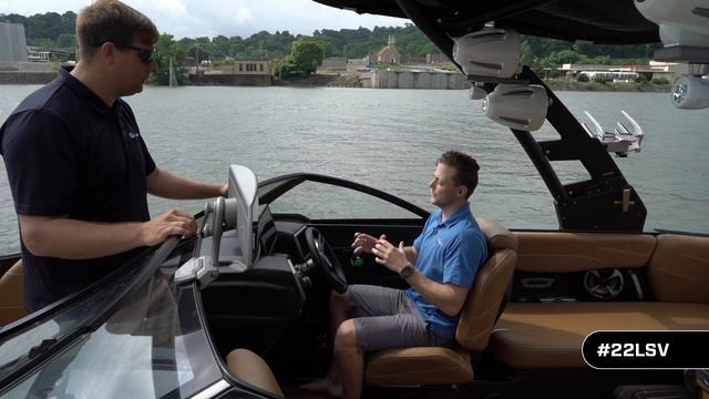 Обзор катера 2019 Malibu Boat 22 LSV смотреть онлайн