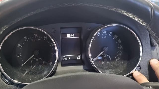 How To Set Clock; Skoda Yeti, Quick & Easy! смотреть онлайн