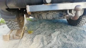 Запаска 33" на Pajero sport 2 в штатном месте. Будет ли мешать на offroade