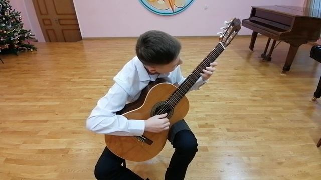 С.Л. Вайс "Куранта D moll", Обр. С. Орехова цыганская н. п. «Разжигаю я костер» исполняет Иван Кири смотреть онлайн