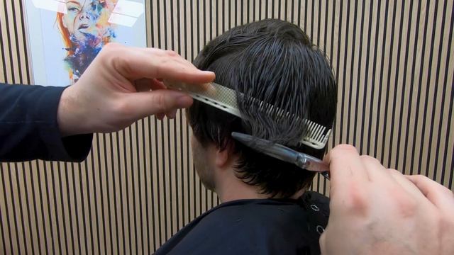 How To Scissor Cut Mens Hair | Medium Length Textured Mens Haircut | Gents Haircut with Shears смотреть онлайн