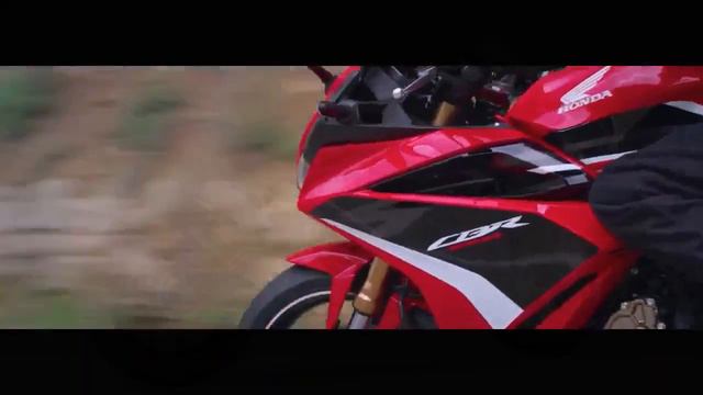 Honda CBR500R Review, A Perfect Blend of Performance and Versatility смотреть онлайн