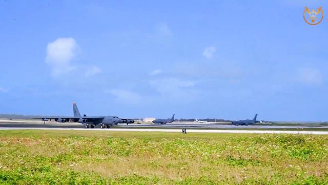 Crew US B-52H Strategic Bombers Rush to Take Off One by One Toward the Philippines смотреть онлайн