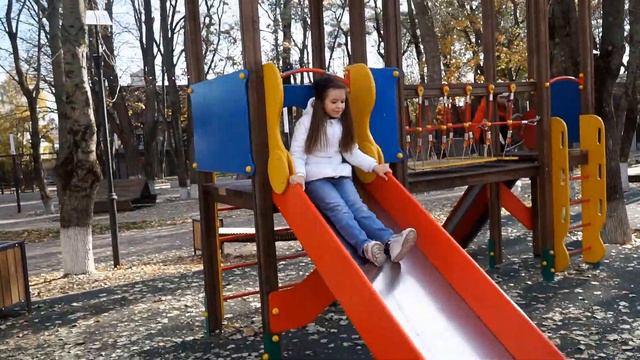 Сделал дело - гуляй смело! После концерта на детской площадке. смотреть онлайн