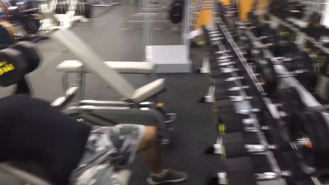 D-Skiff - жим гантелей лежа на наклонной скамье смотреть онлайн