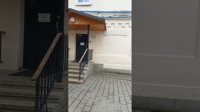 Оптина Пустынь, чайная, это типа столовая или кафе, находится рядом с  монастырем