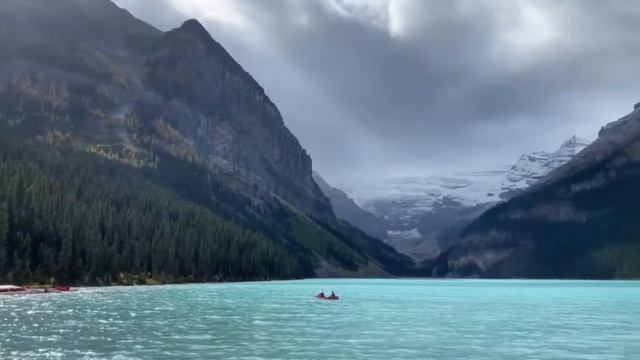 Amazing Scenery: Lake Louise, Alberta смотреть онлайн
