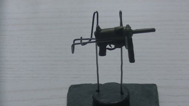 как слепить M3A1 из пластилина смотреть онлайн