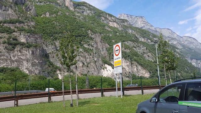 Тренто рядом с Ala Avio ( Крыло- Старт) и Rovereto- в Милане метро ,канал, подземные ж/д линии смотреть онлайн