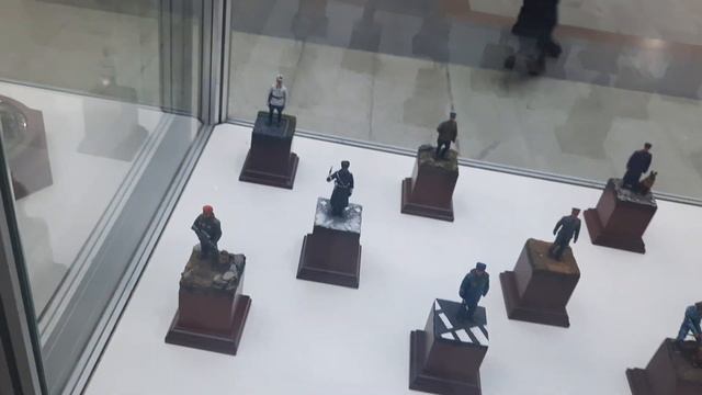 300 Лет российской полиции, балтийская коллекция солдатиков выставка различных сувенирных статуэток смотреть онлайн