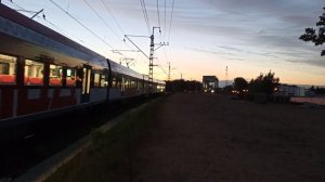 Новая городская электричка ЭГ2Тв "Иволга 2.0" отправляется с платформы станции D1 Водники